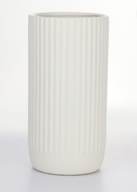 Ribbed ceramic vase in white